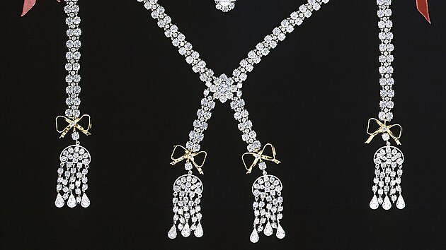 Drahocenn� n�hrdeln�k se nedochoval. Hrab�nka de la Motte jej rozebrala na jednotliv� kameny a s man�elem rozprodala.