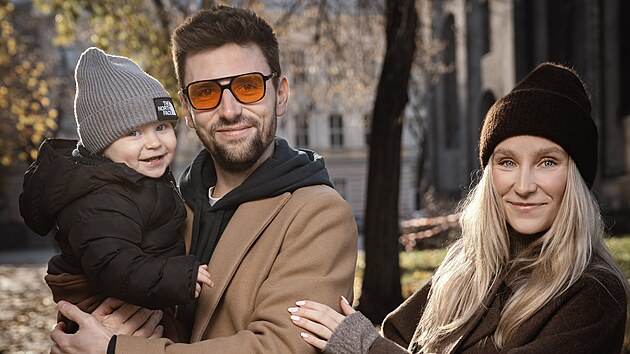 V�clav Mat�jovsk�, Karol�na Zamrazilov� a jejich syn