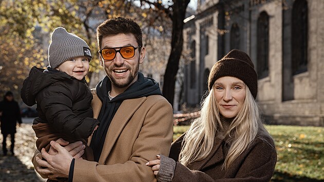 V�clav Mat�jovsk�, Karol�na Zamrazilov� a jejich syn