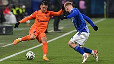 Zleva Juanjo Nieto z Celje a Jáchym �íp z Olomouce.