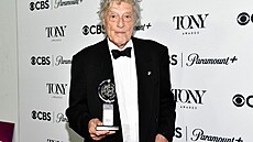 Britský dramatik s �eskými ko�eny Tom Stoppard. Zlínský rodák napsal mimo jiné...