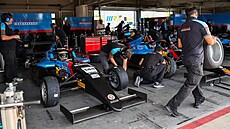 Sedmnáctiletý Max Karhan pat�í mezi nejv�t�í sou�asné talenty �eského motorsportu