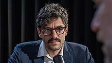 Hosty po�adu Rozst�el jsou Zdenek H�ib (Piráti), nám�stek primátora pro dopravu...