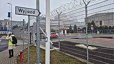 Rozhlehlý areál teplárny v Poznani je celý oplocený a monitorován.