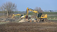 U Olomouce dále pokra�ují práce na p�ilehlé D55 sm�rem na P�erov.