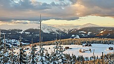 Zima za oponou � co se d�je v Peci, ne� p�ijedou první ly�a�i