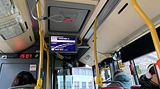 Autobusy v Praze znovu p�ipomínají zastávky na znamení pomocí symbol� zvone�ku....