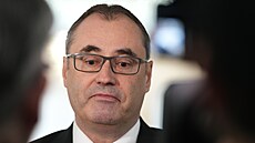 Sch�ze sn�movního rozpo�tového výboru. Na snímku Boris ��astný (Motoristé...