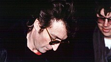 Amatérský fotograf Paul Goresh zachytil poslední fotku Johna Lennona....