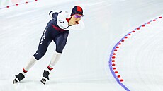 Rychlobrusla Metodj Jílek jede závod na 5000 metr v Calgary.