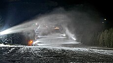 Sn�hová d�la jsou na Dolní Morav� v provozu u� týden. Podmínky v pond�lí...