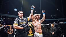 Matou� Kohout na Oktagonu v Mnichov� porazil na body N�mce Hafeniho Nafuku.