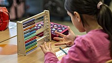 Jirkovská Základní �kola Nerudova vyhrála anketu Základka Roku 2025.