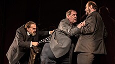 Divadlo Bolka Polívky nazkou�elo hru Ztratili jsme Stalina. (podzim 2025)