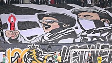 Choreo domácích fanouk Hradce Králové v zápase proti Jablonci