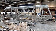 Ve výrobním závodu �výcarské spole�nosti CWA Constructions SA v Oltenu ze...