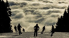 První ly�a�ský den na �erné ho�e v Krkono�ích (28.11.2025).