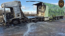 Po�ár kamionu u Otrokovic zablokoval dálnici D55. (22. listopad 2025)