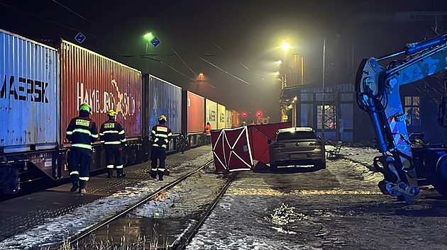 Nález mrtvoly v kolejišti zastavil vlaky v Praze. Nejezdí do Vršovic a na Smíchov