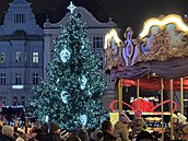 První adventní nedlí zaíná období píprav na vánoní svátky. Na námstích v...