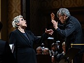 Sopranistka Ángeles Blancas Gulín a dirigent Antonio Pappano na koncert s...