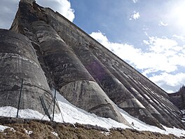 Dodate�ná �et�ení potvrdila, �e statické a konstruk�ní �e�ení p�ehrady bylo...