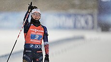 Francouzka Lou Jeanmonnotová b�hem smí�ené �tafety v Östersundu