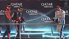 Vít�z Max Verstappen (Red Bull), druhý Oscar Piastri (McLaren) a t�etí Carlos...