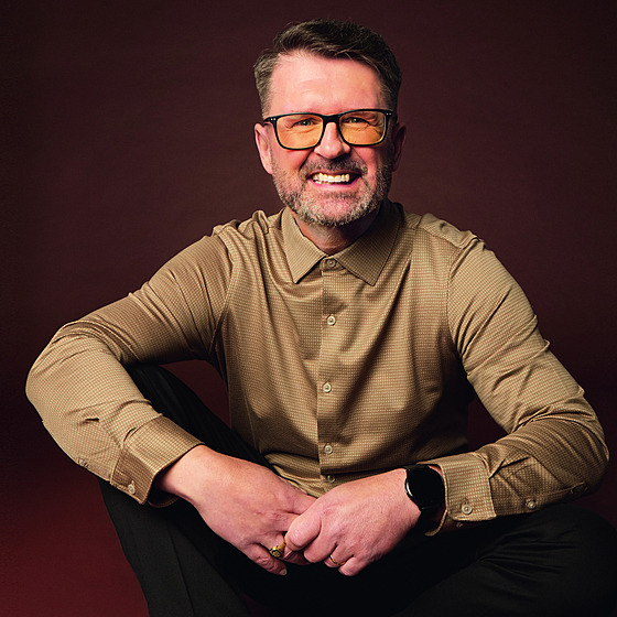 Rostislav Van�k zalo�il charitativní iniciativu D�ti d�tem a plní p�ání...