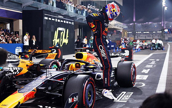Max Verstappen, vít�z kvalifikace na Velkou cenu Abú Zabí