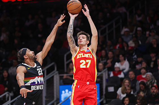 Vít Krej�í st�ílí na ko� Denveru.