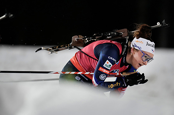 Lou Jeanmonnotová na trati vytrvalostního závodu v Östersundu.