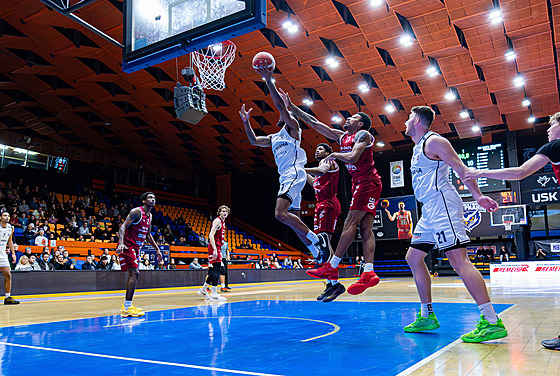Momentka z utkání USK Praha - Hradec Králové.