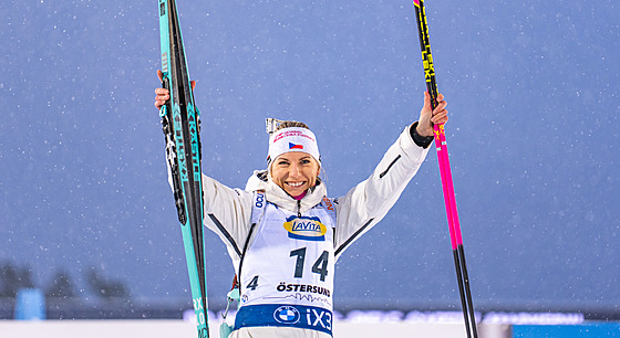 Lucie Charvátová po dokon�ení stíhacího závodu v Östersundu.