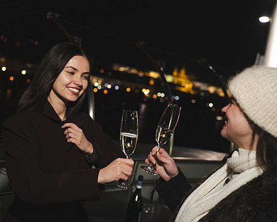 Tan�ící d�m: ikonická zastávka váno�ní Prahy, kam se budete rádi vracet.