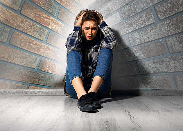 Radši to udělám sám, ať je to pořádně. Blázni do kontroly ničí sebe i okolí