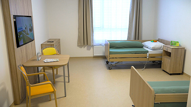 Nový domov seniorů ve Velké Bíteši má i robota, stavba trvala přes rok