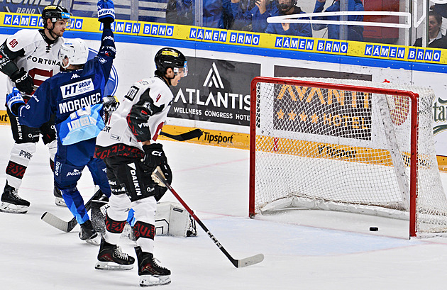 Pardubice otočily mač s Boleslaví, Sparta padla v Brně. Vítkovice vyhrály v Litvínově