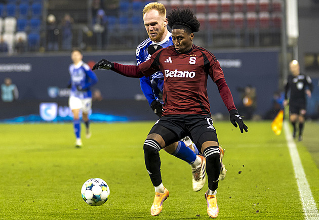 Skvělé akce i červené karty. Preciado opustil Spartu a přestoupil do Brazílie