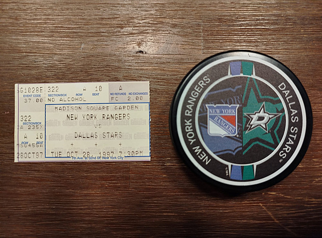 Tradice v zářivých kulisách, NHL na vlastní oči. Jak se pro diváka za 28 let změnila?