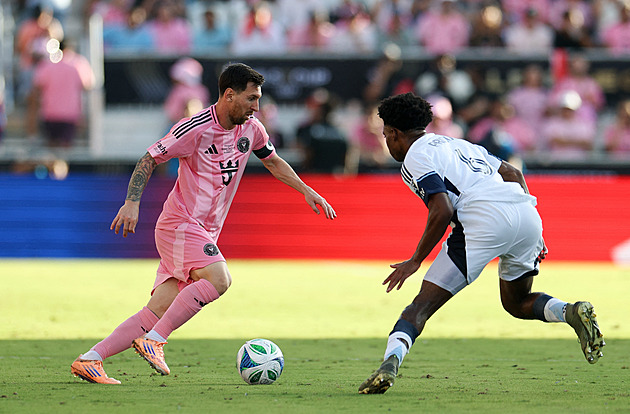 Messi koupil klub z páté španělské ligy. Má pomoct zastavit jeho propad