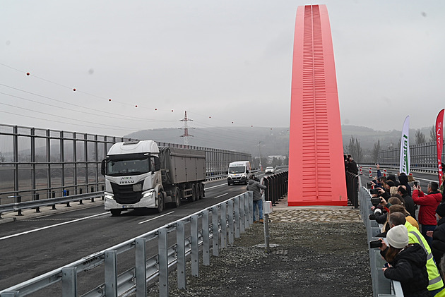 Golden Gate, Spiro, Nikl? Lidé vymýšlejí název nového mostu v Napajedlích