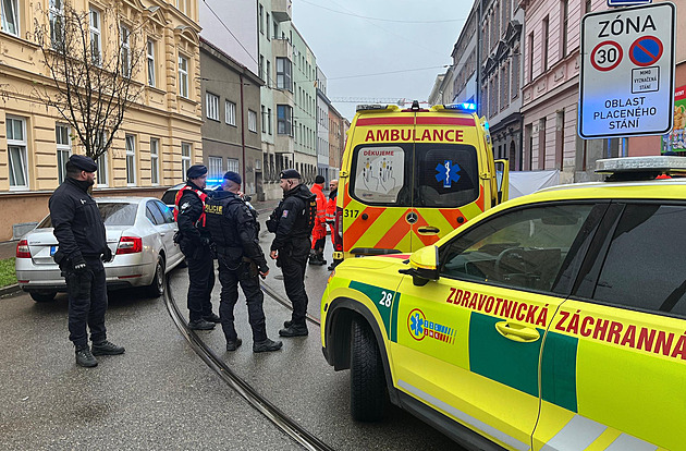 Konflikt známých v Brně vyvrcholil na ulici. Útočník pobodal ženu, ta zemřela