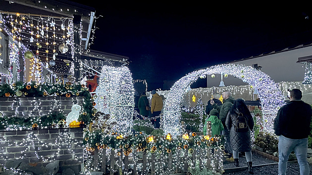 Libišany'deki ışıklı ev geleneği, evlenme teklifi sayesinde doğdu