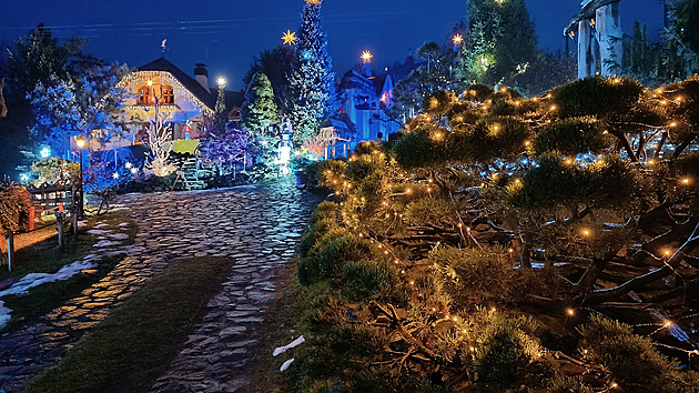 Kladruby'deki Noel köyü Hıristiyan ve pagan bayramlarını birleştirdi