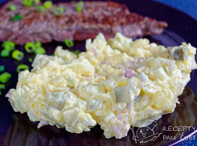 Recept na bramborový salát s kari podle Páji a Veru z blogu Svačinková bichle