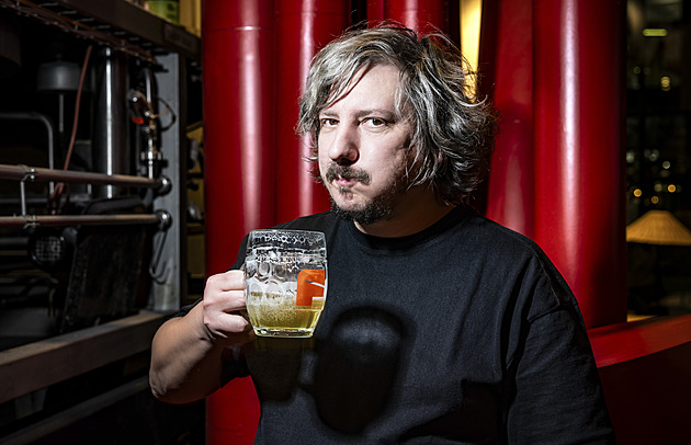 Lidé si radši pochutnají, už není cílem vypít co nejvíc alkoholu, říká vítěz pivní soutěže