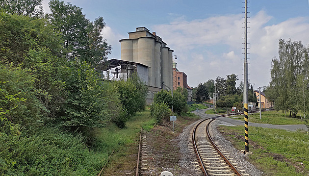 Na co zírá mašinfíra: Změřili jsme cukrovarskou lokálku z Kouřimi do Peček