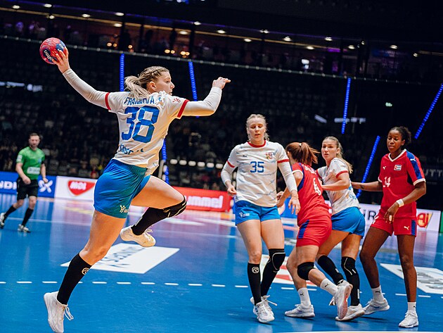 Hentbolda Dünya Kupası: Çekler ilerlemeyi kutladı, Küba'yı mağlup etti 44:21