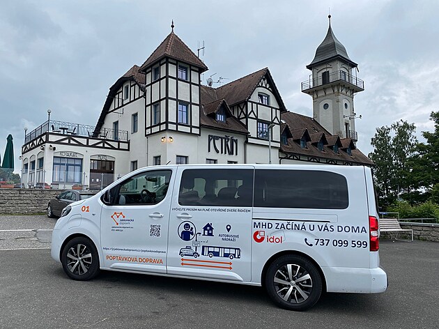 I na nové lince 135 v Jablonci bude jezdit elektromobil Toyota Proace Verso,...